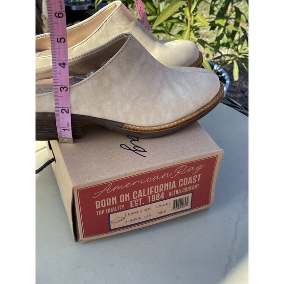 NEW With Box! American Rag Mule Slide. Segovia, Milk, Woman's Size 9 . - Picture 2 of 9